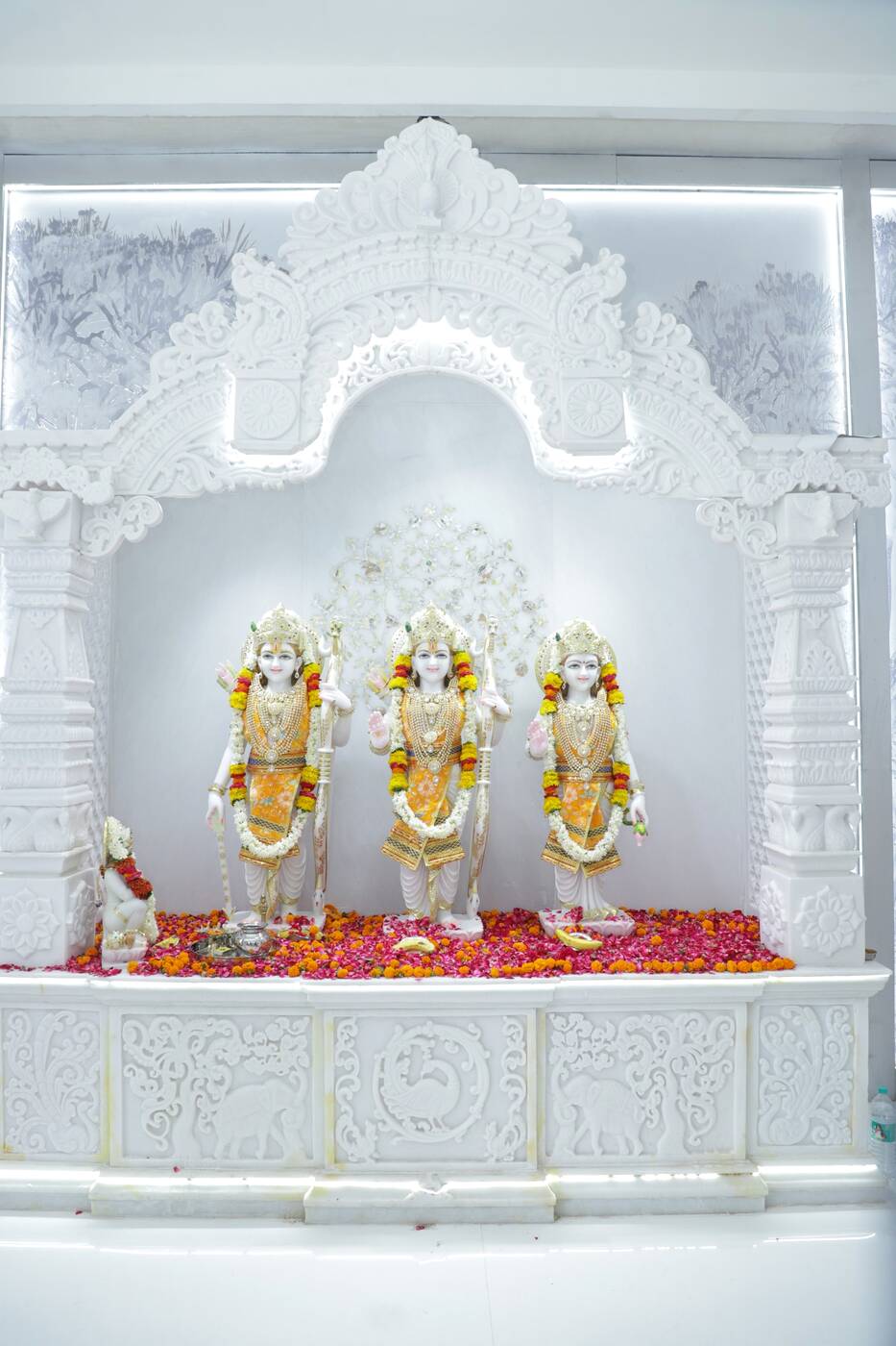 The temple courtyard at Ram Kripa